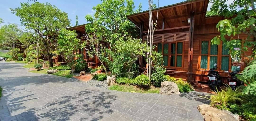 Areeya Phubeach Resort Wooden House บ้านช่องพลี ภายนอก รูปภาพ